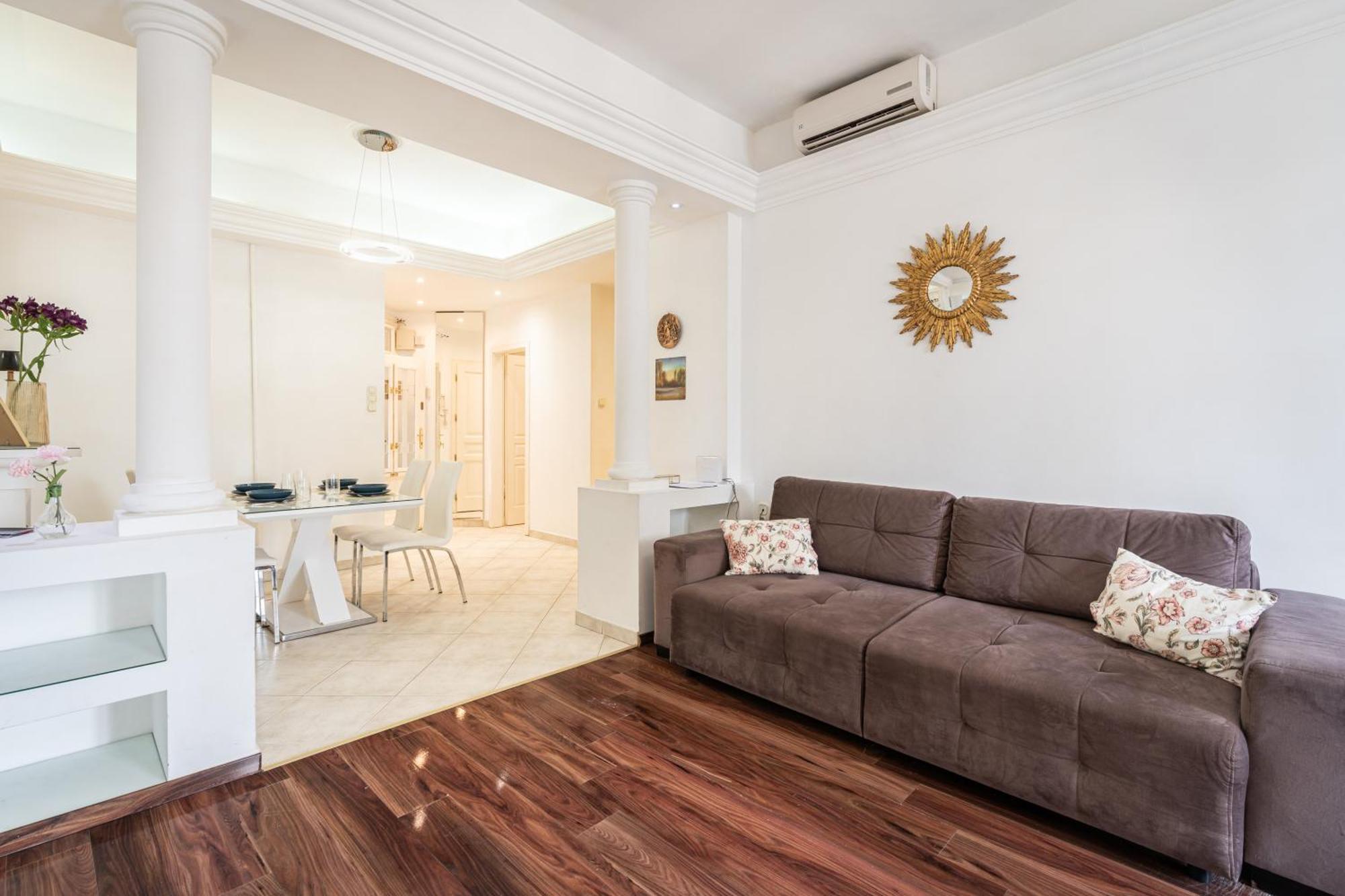 Basilica And Castle View Luxury Suite, Free Parking Reservation Needed Budapest Exteriör bild